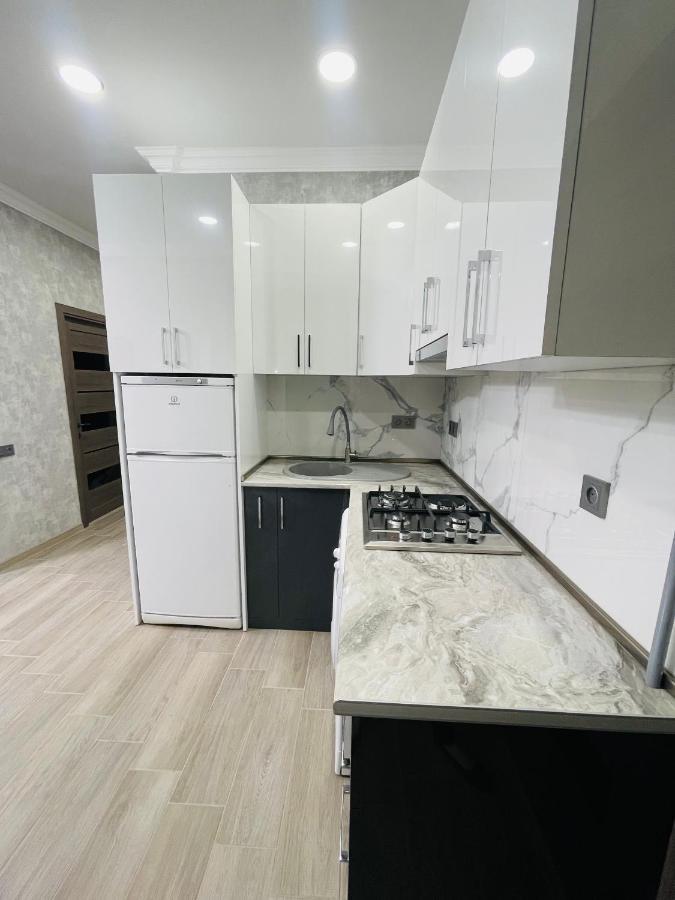 Apartment In Monument Erevan Esterno foto