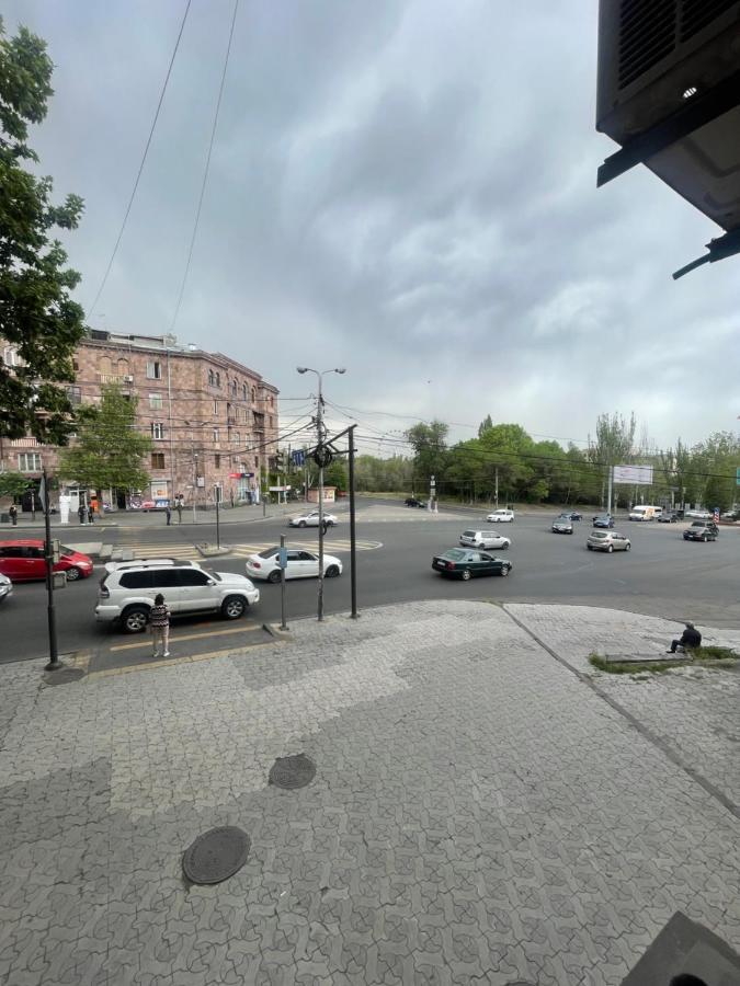 Apartment In Monument Erevan Esterno foto
